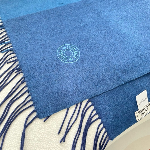 ブランドマフラー着用イメージ